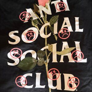 Anti Social Social Club x Sad Boys "Te Compre las Flores Mas  Bontias En El Antr